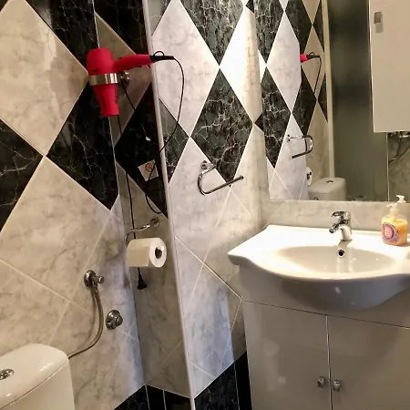 Apartment Pine & Oak With Shared Seasonal Hot Tub