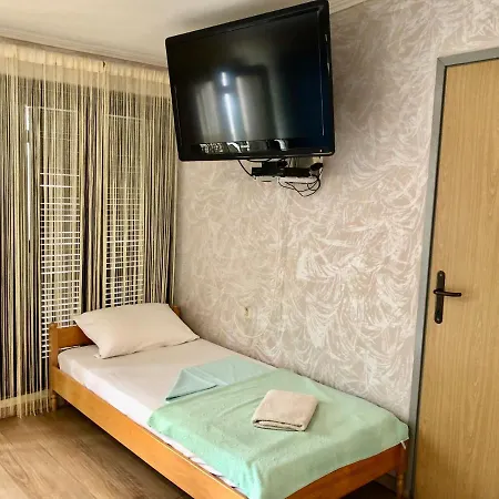 Apartman Pine & Oak With Shared Seasonal Hot Tub *