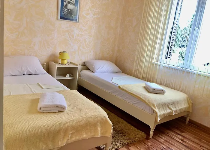 Apartament Pine & Oak With Shared Seasonal Hot Tub Privlaka (Zadar)