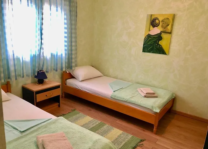 Apartament Pine & Oak With Shared Seasonal Hot Tub