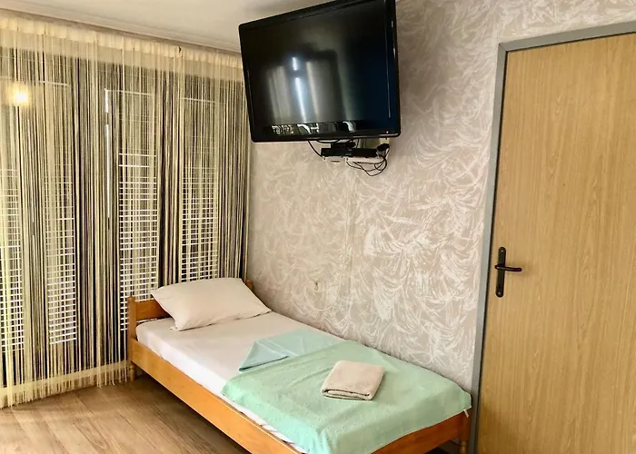 Apartament Pine & Oak With Shared Seasonal Hot Tub *